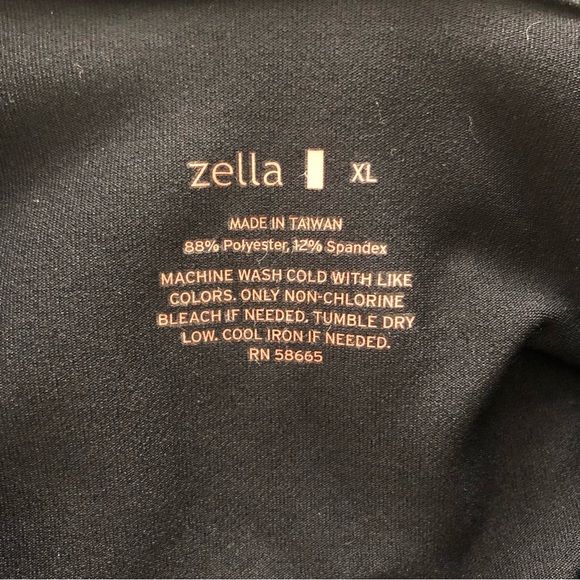 SOLD Zella Sculpt Performance Zip Up Black Jacket - Picture 5 of 6